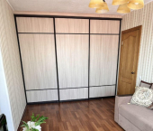 2-комн, 49кв м, этаж 4/10 ул Братьев Кашириных, 136