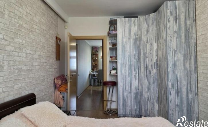 3-комн квартира улица Карпенко, 15А,  д. 15А