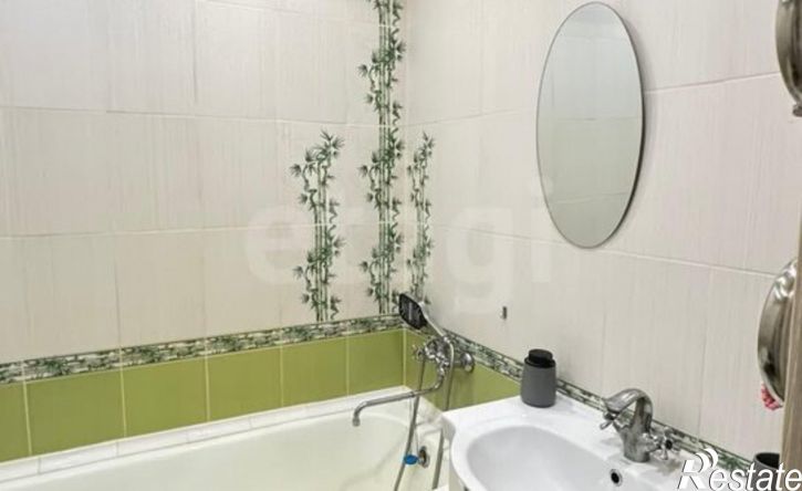 3-комн квартира Озерск, улица Дзержинского, 63