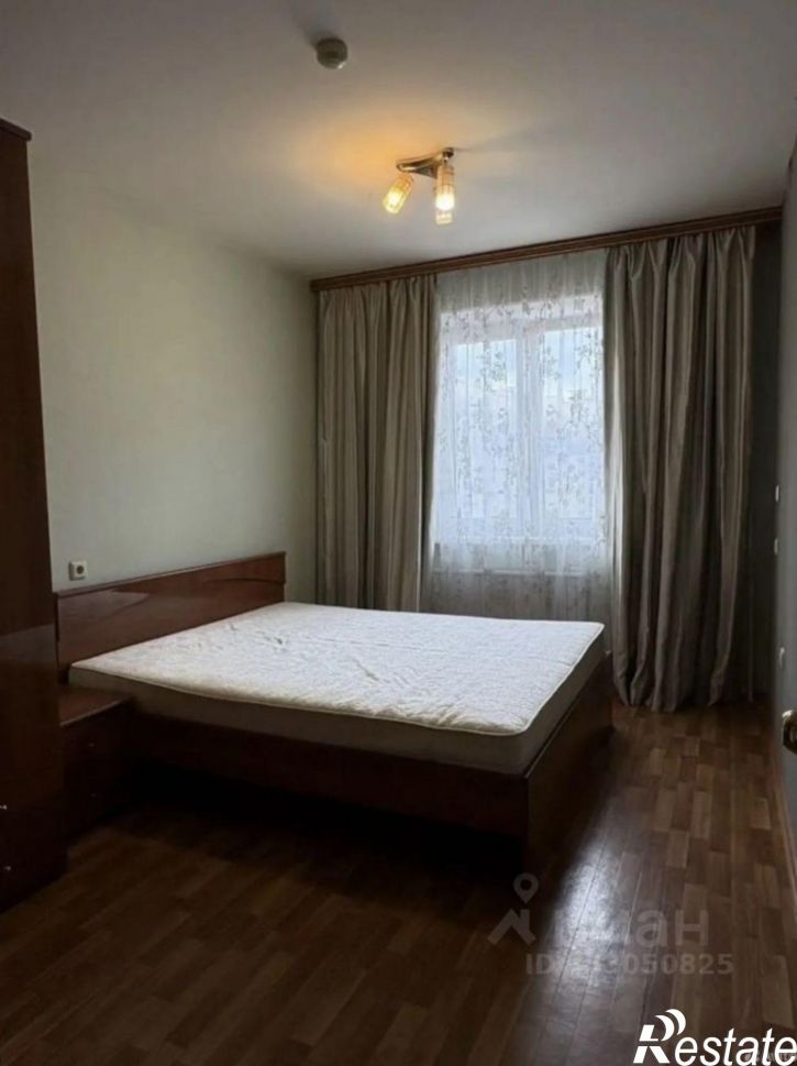 2-комн квартира Челябинск, улица Салавата Юлаева, 8