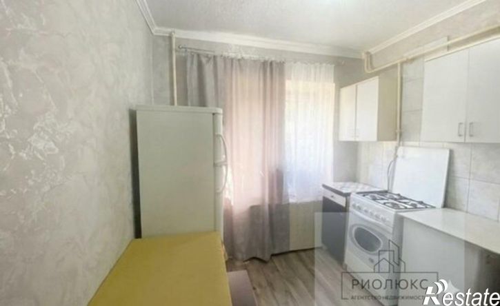2-комн квартира Магнитогорск, улица Помяловского, 9