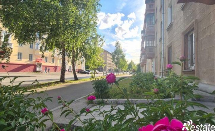 2-комн квартира Магнитогорск, Первомайская улица, 8