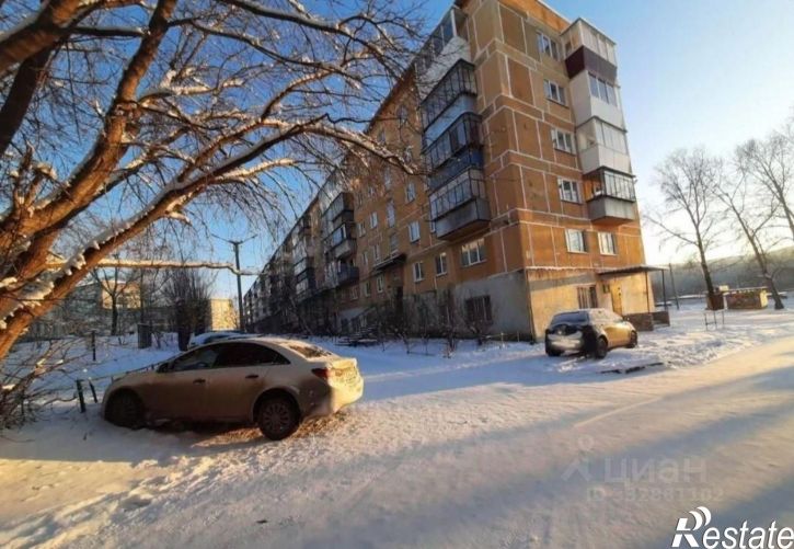 3-комн квартира Сатка, Бакальская улица, 1