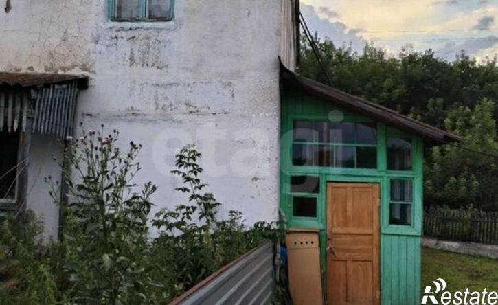 3-комн квартира Уйский муниципальный округ, село Ларино, Советская улица, 81