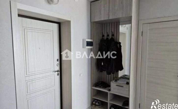 1-комн квартира Челябинск, посёлок Западный, микрорайон Белый Хутор, Лазурная улица, 3