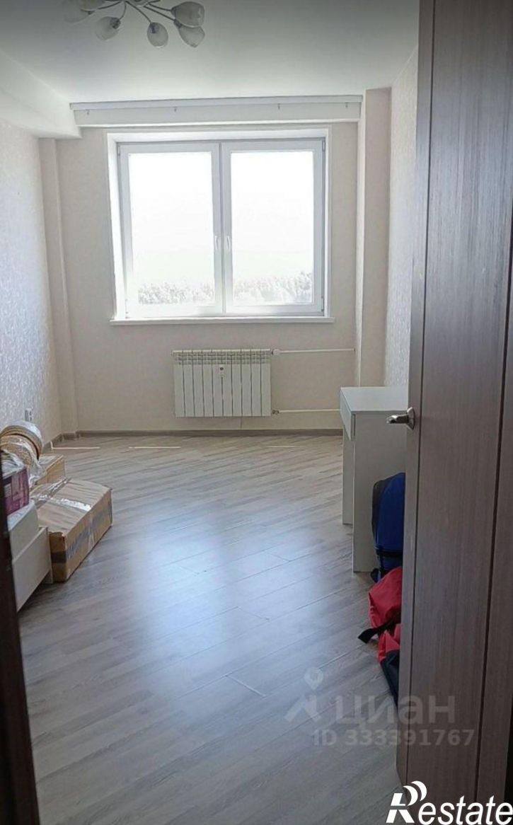 3-комн квартира Белый хутор м-н, Лазурная улица, 3