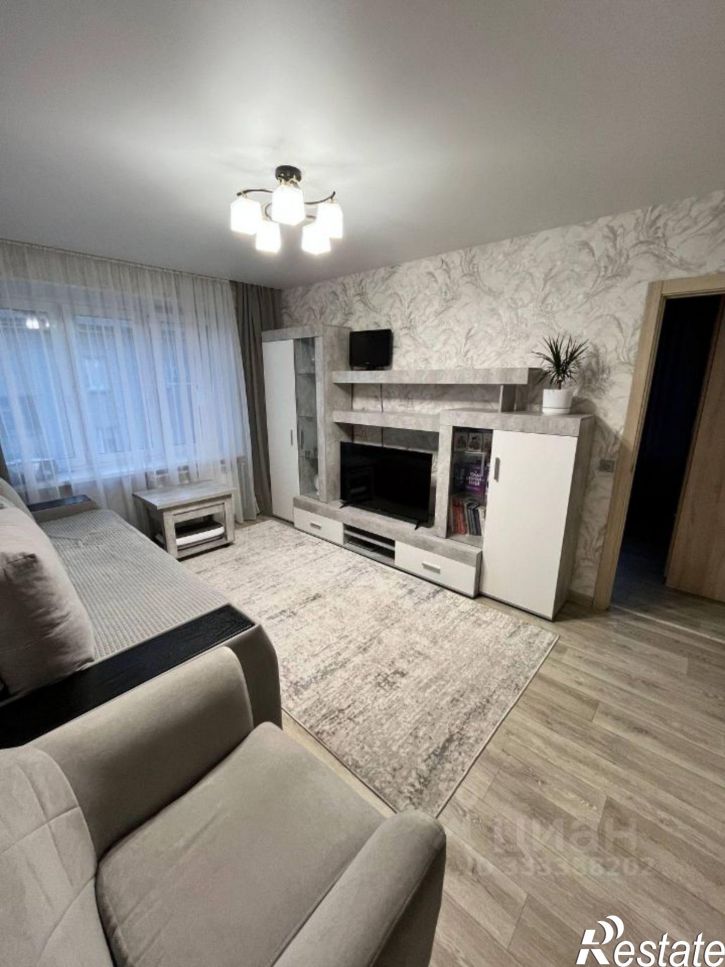 3-комн квартира Челябинск, улица Горького, 64А