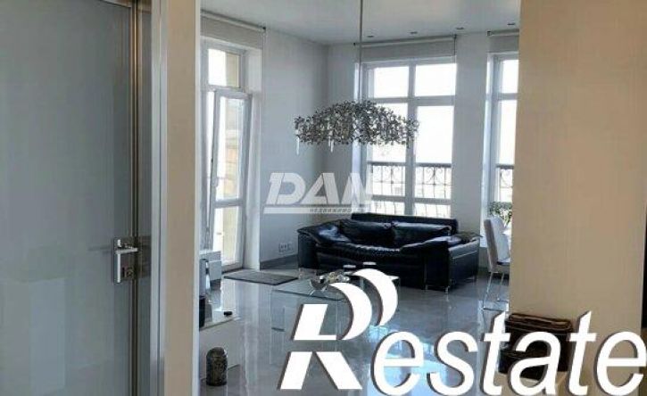 2-комн квартира улица Цвиллинга, 57А,  д. 57А