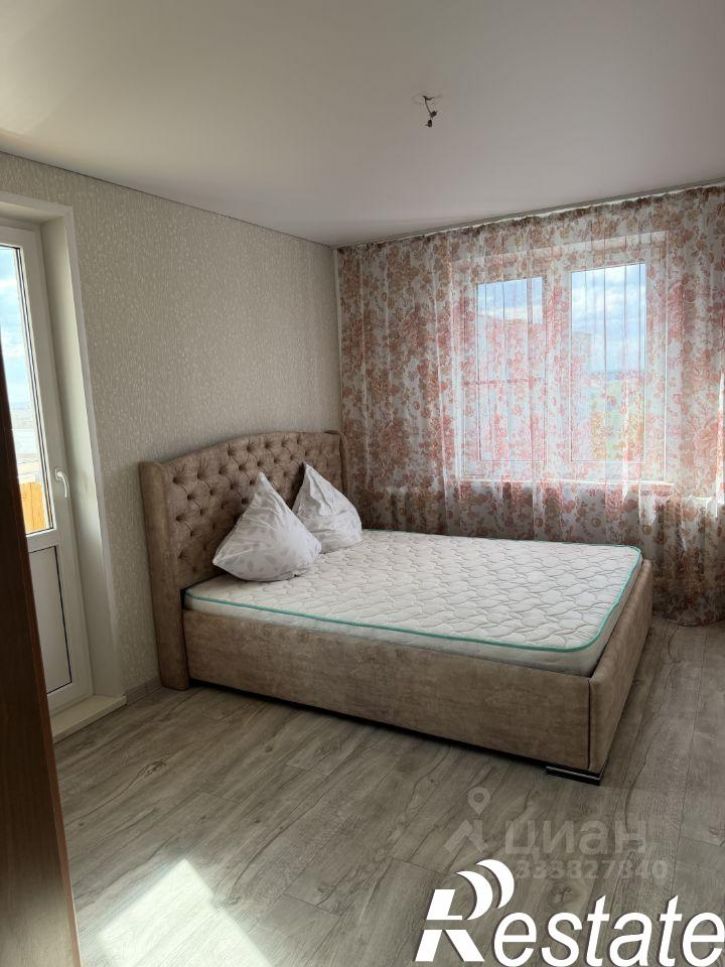2-комн квартира Спортивная улица, 15Б,  д. 15Б