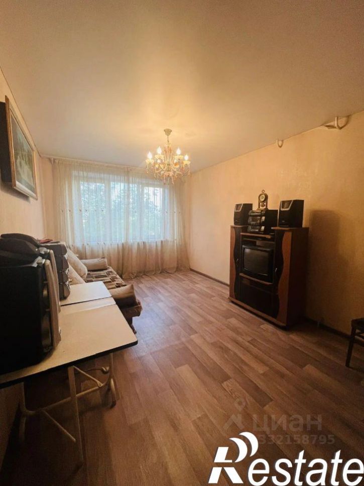 3-комн квартира улица Молодогвардейцев, 4,  д. 4