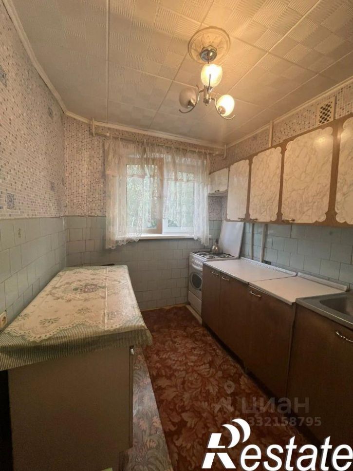 3-комн квартира улица Молодогвардейцев, 4,  д. 4