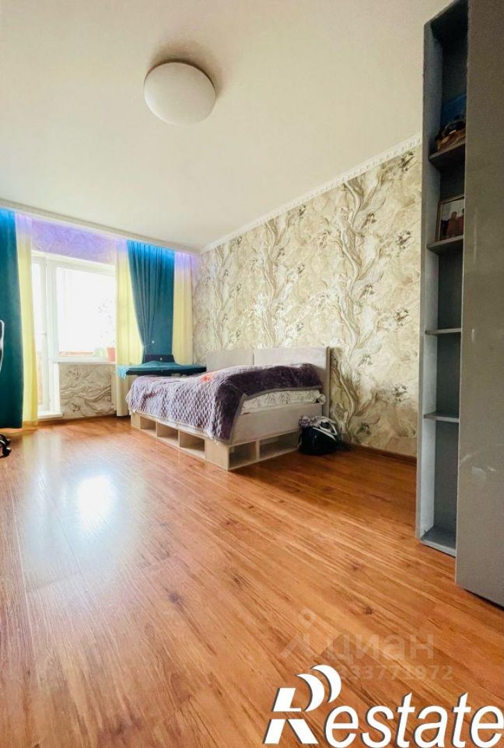 3-комн квартира проспект Карла Маркса, 32,  д. 32