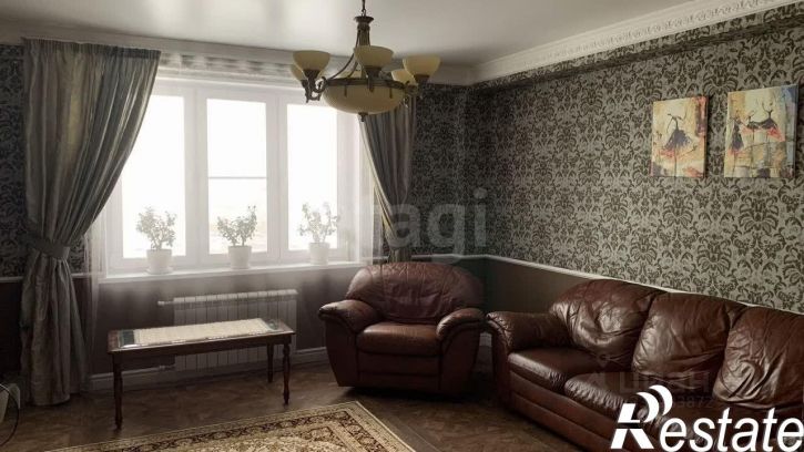 5-комн квартира улица Труда, 162,  д. 162