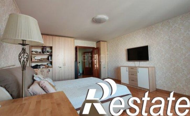 3-комн квартира улица Чичерина, 29А,  д. 29А