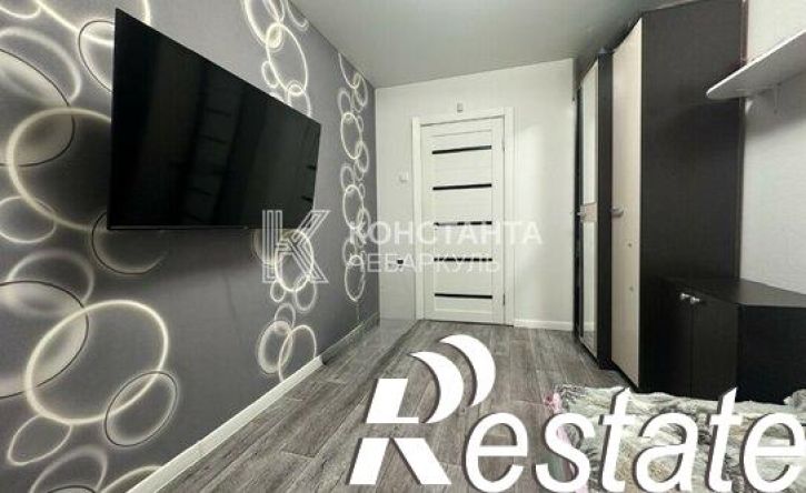 3-комн квартира улица Карпенко, 13,  д. 13
